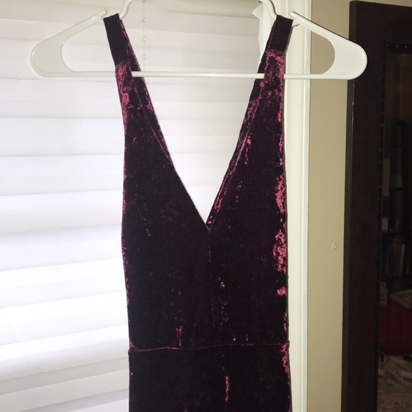 Velvet dress - Picture 2 of 3